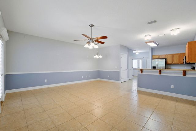 8562 Laredo Street, Navarre, FL 32566