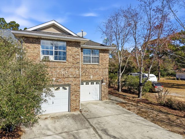 8562 Laredo Street, Navarre, FL 32566