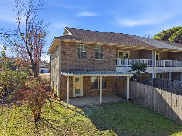 8562 Laredo Street, Navarre, FL 32566