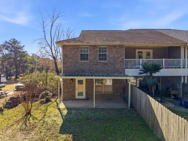 8562 Laredo Street, Navarre, FL 32566