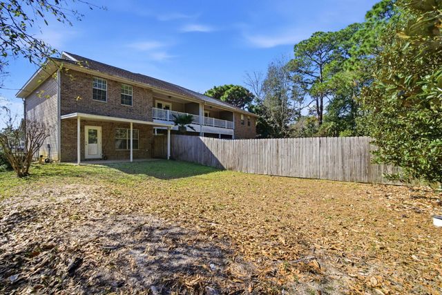 8562 Laredo Street, Navarre, FL 32566