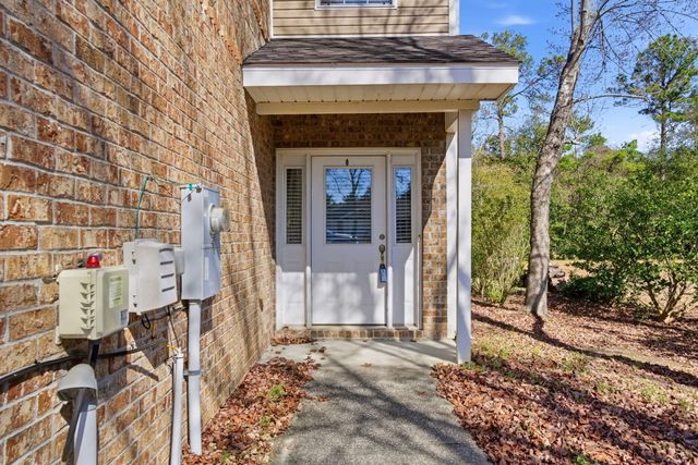 8562 Laredo Street, Navarre, FL 32566