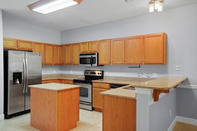 8562 Laredo Street, Navarre, FL 32566