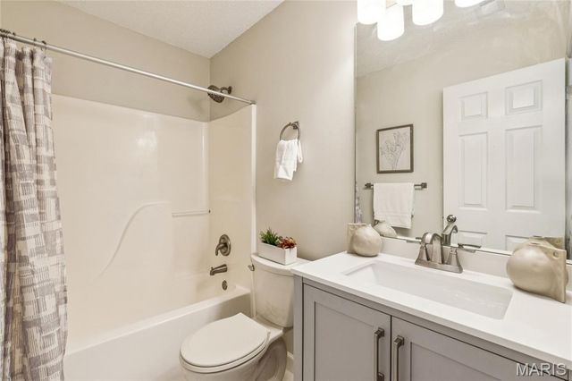5017 Joshua Drive, Wentzville, MO 63385