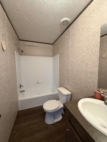 8680 KY-196, Nancy, KY 42544