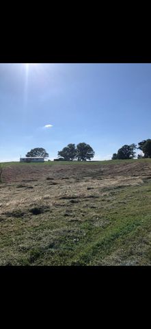 8680 KY-196, Nancy, KY 42544