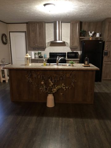 8680 KY-196, Nancy, KY 42544