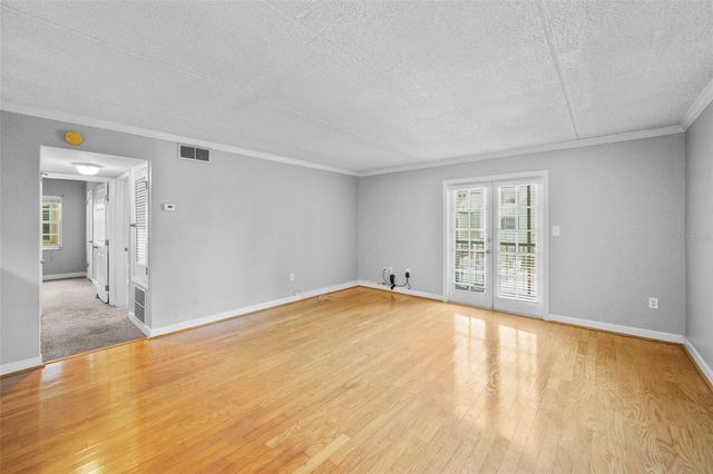 108 ALAMEDA COURT 236, Tampa, FL 33609