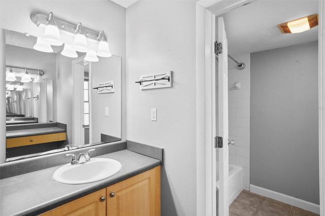 108 ALAMEDA COURT 236, Tampa, FL 33609