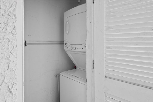 108 ALAMEDA COURT 236, Tampa, FL 33609