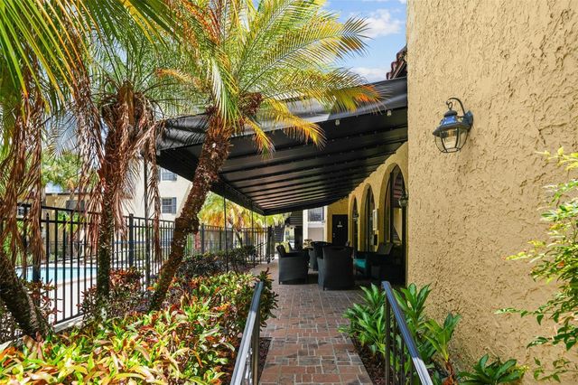 108 ALAMEDA COURT 236, Tampa, FL 33609