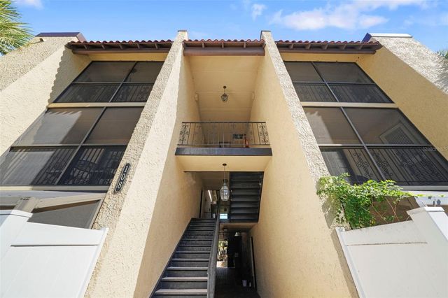 108 ALAMEDA COURT 236, Tampa, FL 33609