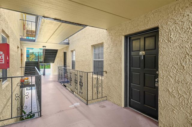 108 ALAMEDA COURT 236, Tampa, FL 33609