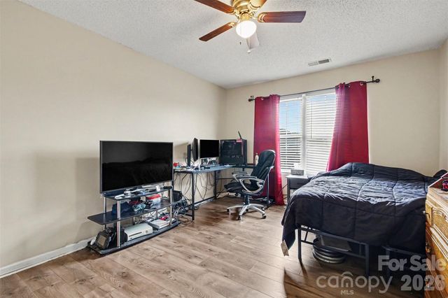 2026 Edenderry Drive, Statesville, NC 28625