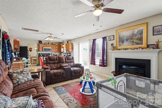 2026 Edenderry Drive, Statesville, NC 28625