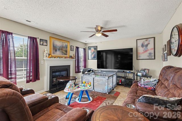 2026 Edenderry Drive, Statesville, NC 28625