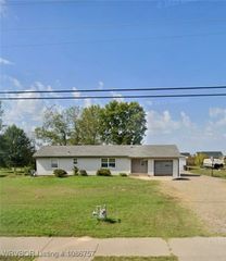 501 Strozier Lane, Barling, AR 72923