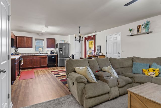 1112 Oregon Way, Anderson, IN 46012