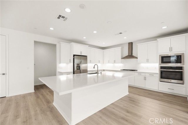 32265 Neal Lane, Menifee, CA 92584