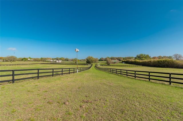 8785 NW 63RD STREET, Ocala, FL 34482