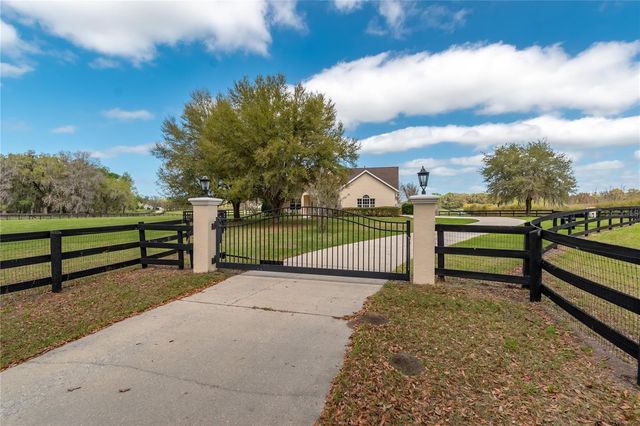 8785 NW 63RD STREET, Ocala, FL 34482