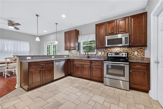 7801 Doris DR, Norfolk, VA 23505