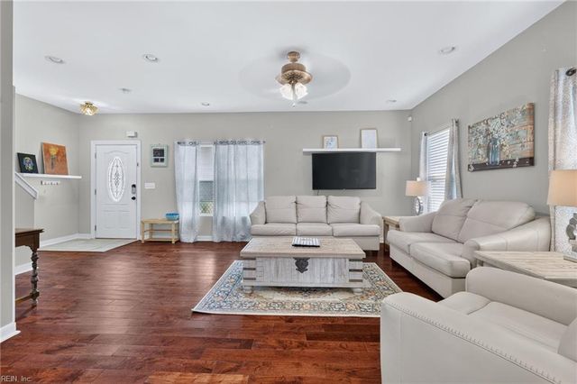 7801 Doris DR, Norfolk, VA 23505