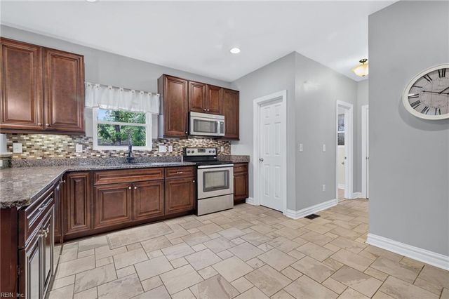 7801 Doris DR, Norfolk, VA 23505
