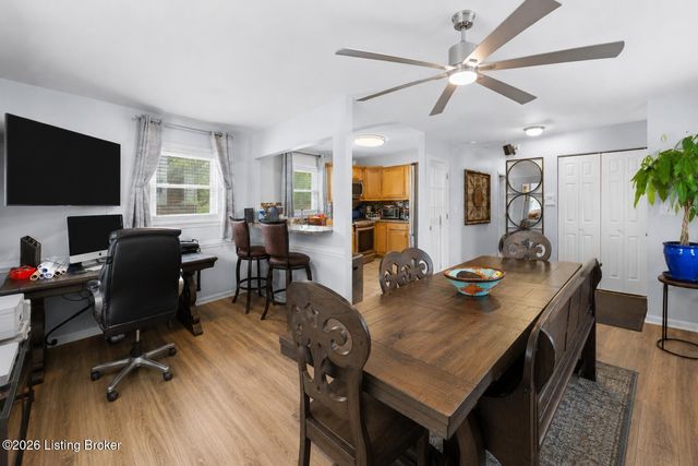 9108 Royal Oak Dr, Louisville, KY 40272