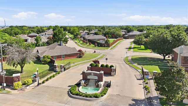 4218 Glistening Springs, Rowlett, TX 75088
