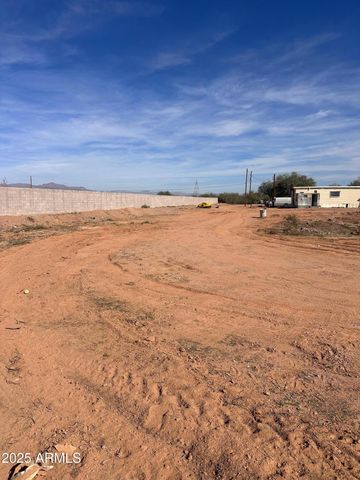 46638 N McKenzie Road, San Tan Valley, AZ 85140