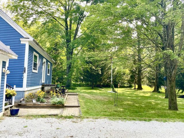 223 Jedware Circle, Highgate, VT 05488