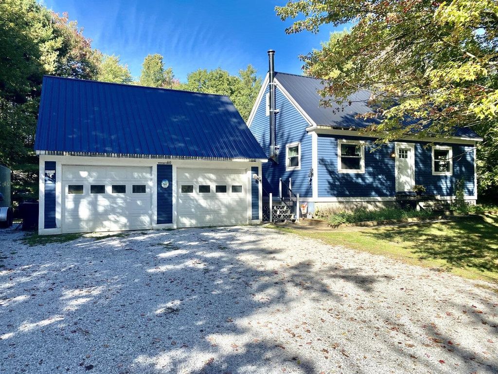 223 Jedware Circle, Highgate, VT 05488