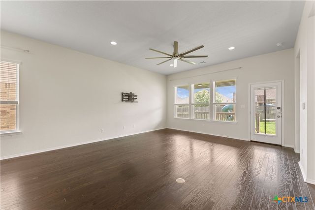 942 Blue Violet, New Braunfels, TX 78130