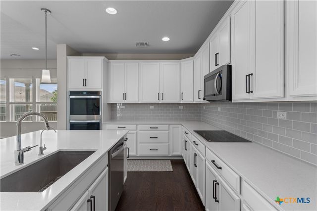 942 Blue Violet, New Braunfels, TX 78130