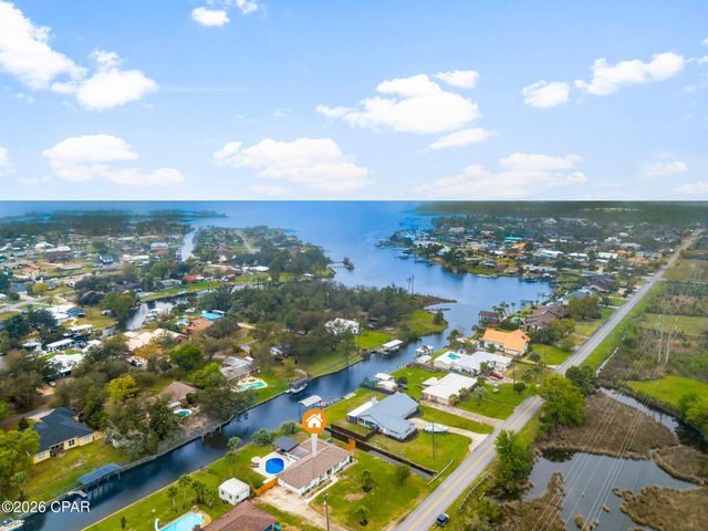 4503 Northshore Road, Lynn Haven, FL 32444