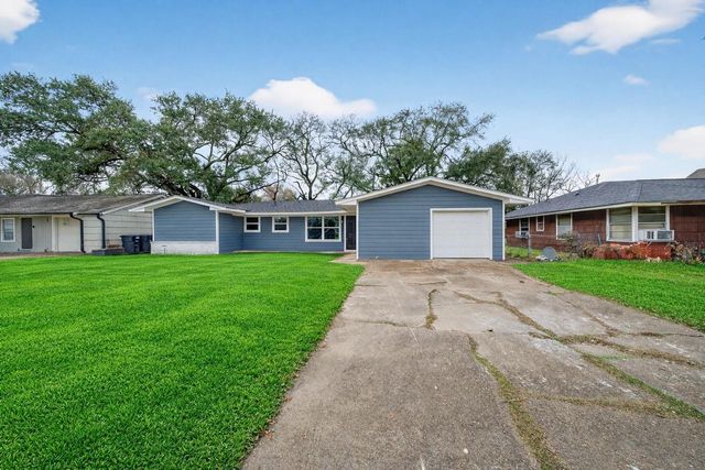 6026 Ridgeway Drive, Houston, TX 77033