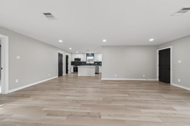 6026 Ridgeway Drive, Houston, TX 77033