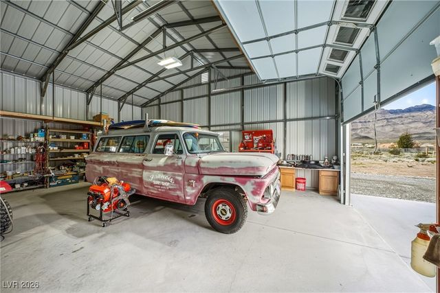 1661 West Duck Street, Pahrump, NV 89060