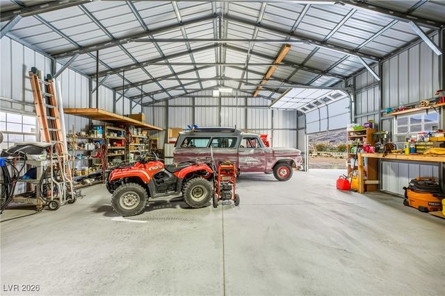 1661 West Duck Street, Pahrump, NV 89060