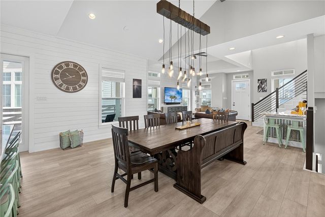 215 Laughter Lane, Port Aransas, TX 78373