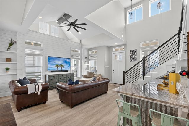 215 Laughter Lane, Port Aransas, TX 78373