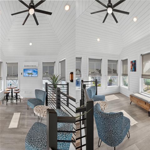 215 Laughter Lane, Port Aransas, TX 78373