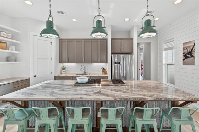 215 Laughter Lane, Port Aransas, TX 78373