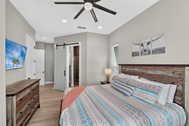 215 Laughter Lane, Port Aransas, TX 78373