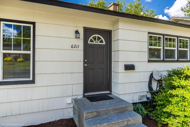 6211 N SUTHERLIN St, Spokane, WA 99205