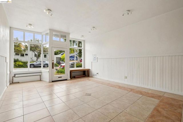 1718 Bancroft Way, Berkeley, CA 94703