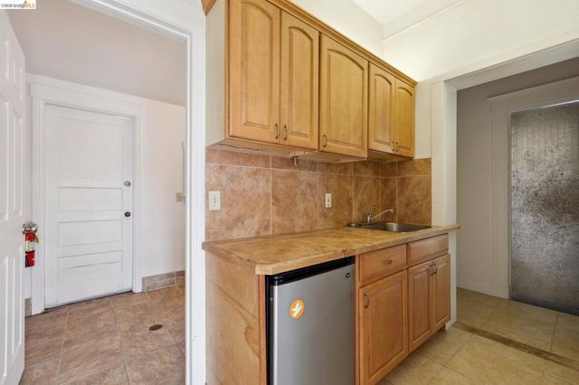 1718 Bancroft Way, Berkeley, CA 94703