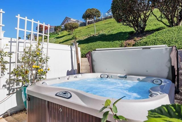 6936 Quiet Cove Drive, Carlsbad, CA 92011