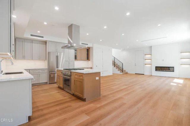 2821 Los Robles Road, Thousand Oaks, CA 91362